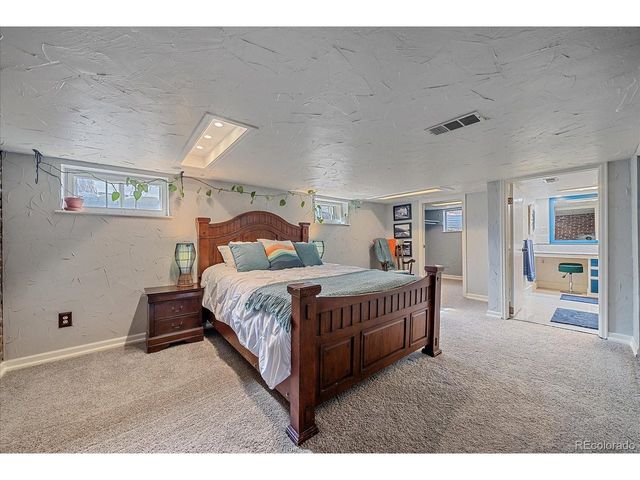 7300 W 32nd Ave, Wheat Ridge, CO 80033