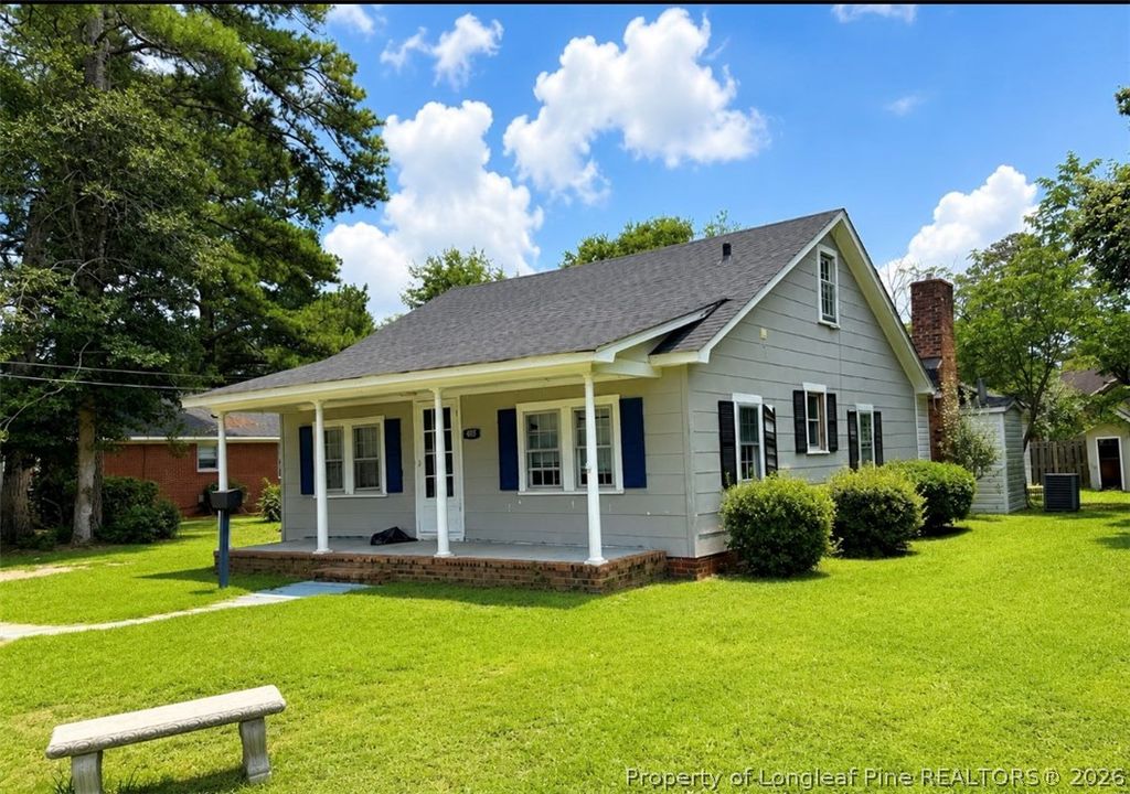 405 W 21 Street W, Lumberton, NC 28358 — exterior