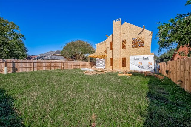 15823 Beechnut Street, Houston, TX 77083