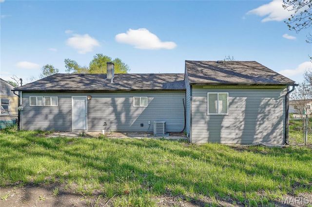 2412 Mousette Lane, Cahokia, IL 62206