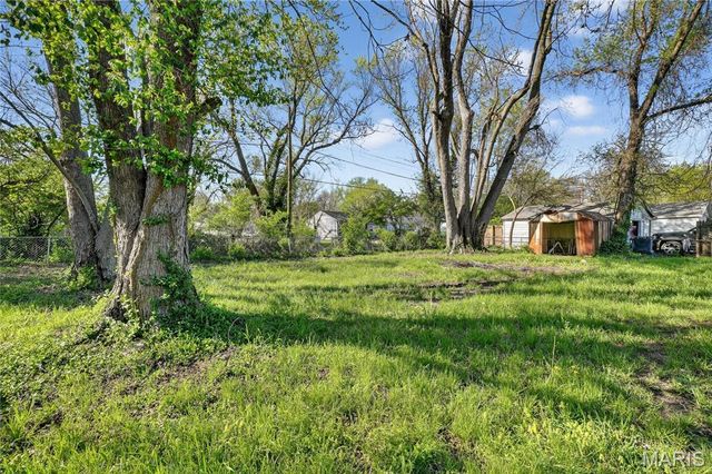 2412 Mousette Lane, Cahokia, IL 62206