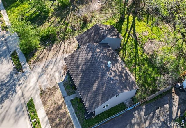 2412 Mousette Lane, Cahokia, IL 62206