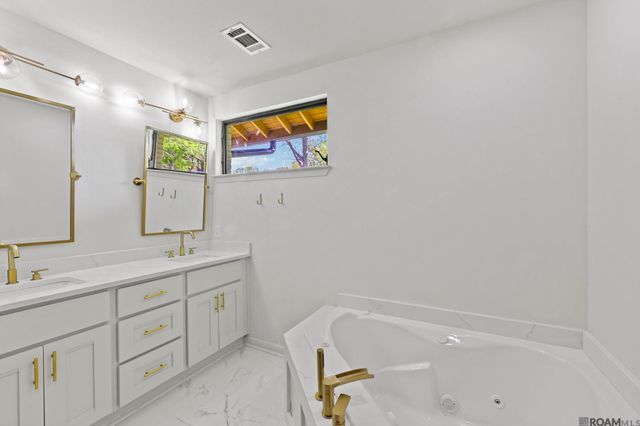 5885 Eastwood Dr, Baton Rouge, LA 70806