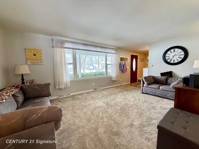 682 Cheryl Street, Thomas Twp, MI 48609