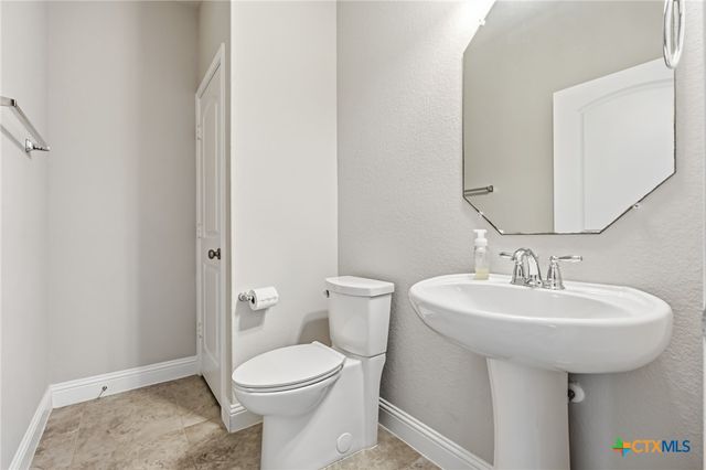 801 Green Meadow Drive, Harker Heights, TX 76548