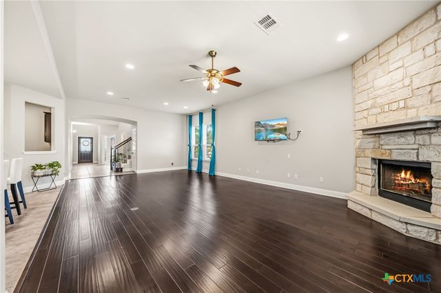 801 Green Meadow Drive, Harker Heights, TX 76548