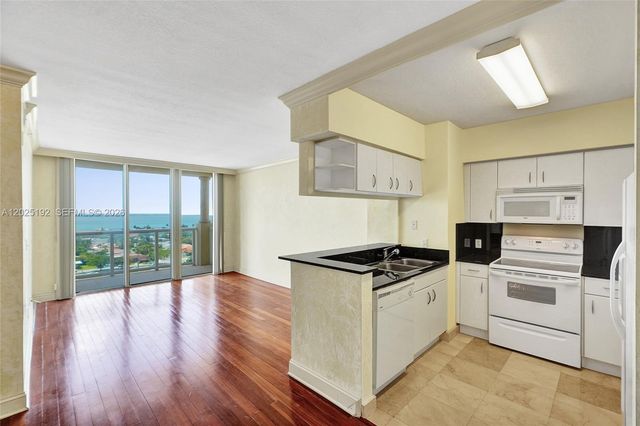1625 Kennedy Cswy 1207C, North Bay Village, FL 33141