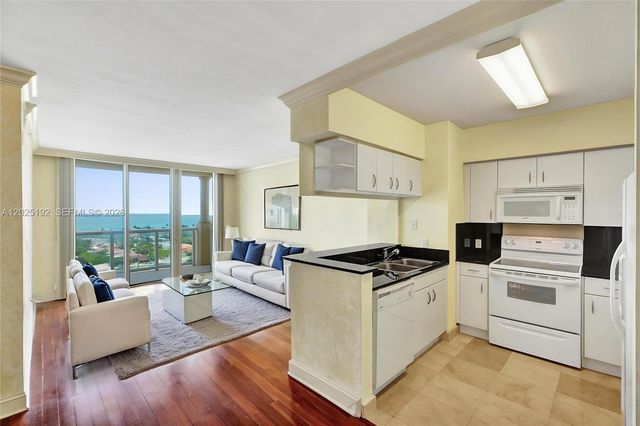 1625 Kennedy Cswy 1207C, North Bay Village, FL 33141