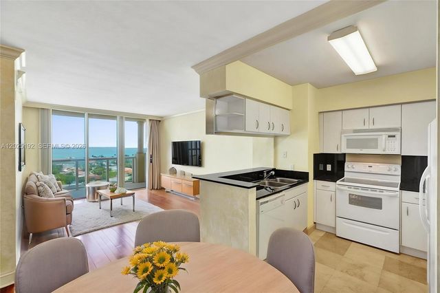 1625 Kennedy Cswy 1207C, North Bay Village, FL 33141