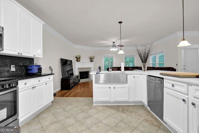 247 Water Oak Place, Alpharetta, GA 30009