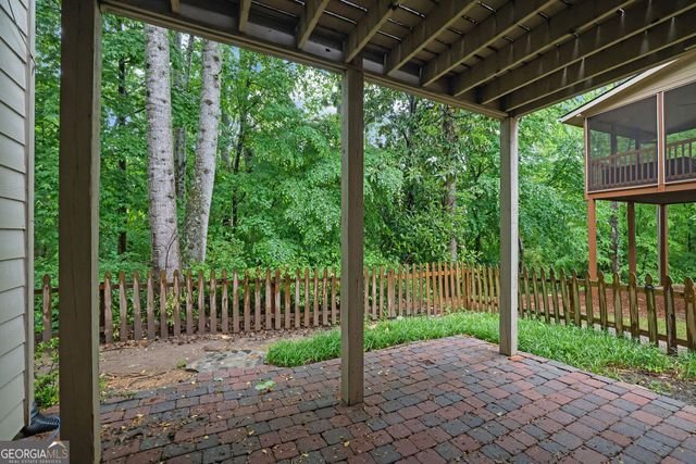 247 Water Oak Place, Alpharetta, GA 30009