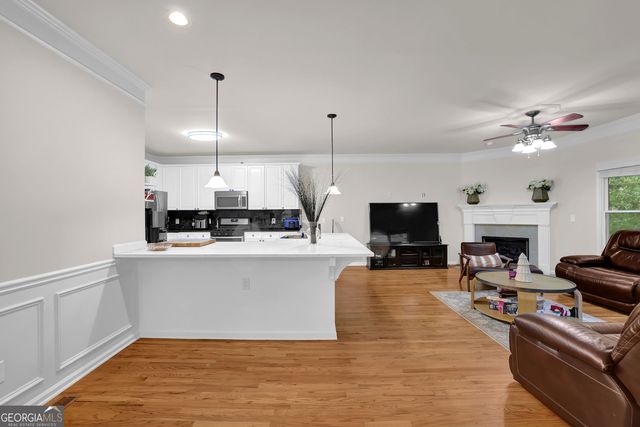 247 Water Oak Place, Alpharetta, GA 30009