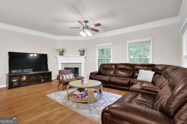 247 Water Oak Place, Alpharetta, GA 30009