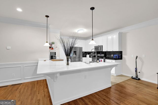 247 Water Oak Place, Alpharetta, GA 30009