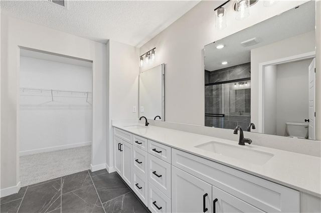 16657 Lawson Street, Olathe, KS 66062