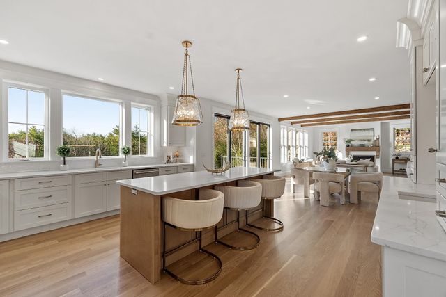 18 Sprague Mill Road, Bedford, NH 03110