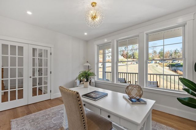 18 Sprague Mill Road, Bedford, NH 03110