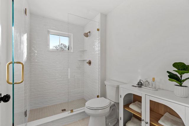 18 Sprague Mill Road, Bedford, NH 03110