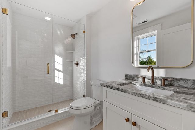 18 Sprague Mill Road, Bedford, NH 03110