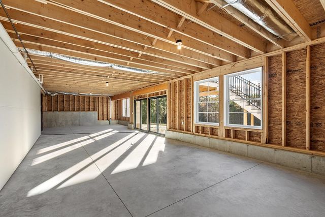 18 Sprague Mill Road, Bedford, NH 03110