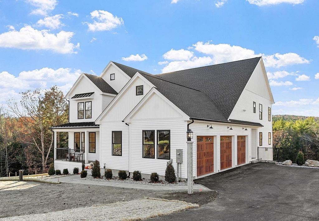 18 Sprague Mill Road, Bedford, NH 03110