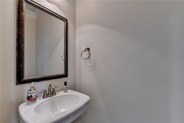 2634 Portbury Place NE, Atlanta, GA 30329