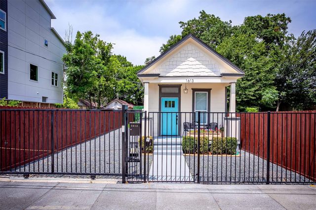 1613 Hickory Street, Houston, TX 77007