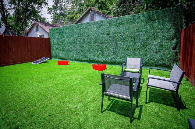 1613 Hickory Street, Houston, TX 77007