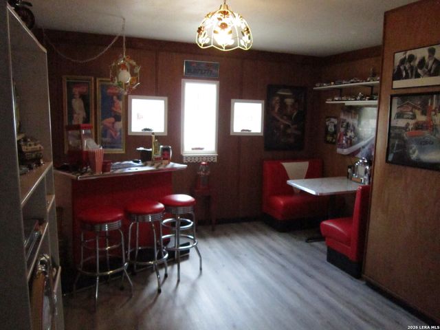 7911 Forest Cabin, Live Oak, TX 78233