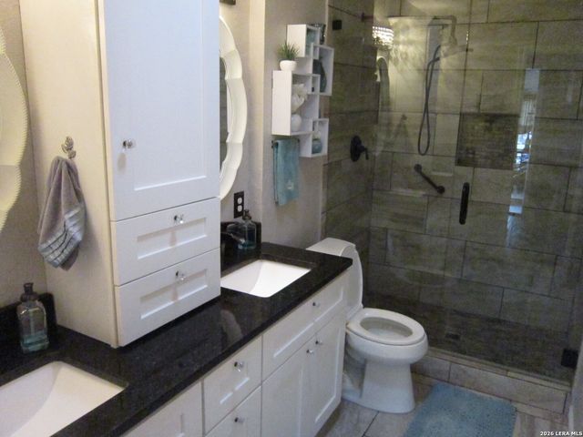 7911 Forest Cabin, Live Oak, TX 78233