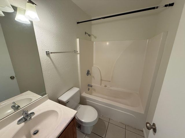 1417 RALEIGH DR, Columbia, MO 65202