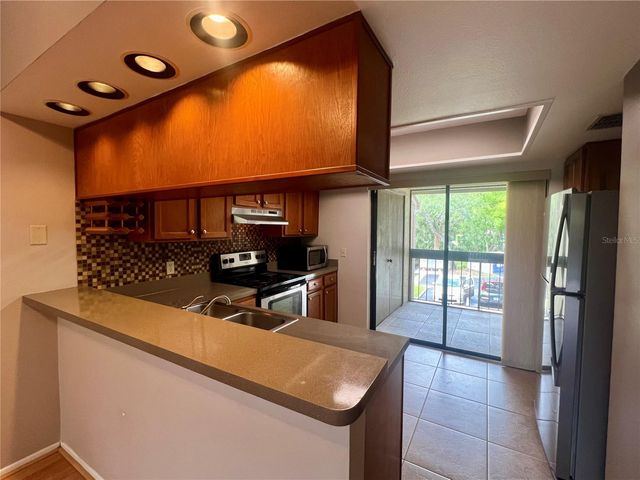 142 WOODLAKE WYNDE 48, Oldsmar, FL 34677