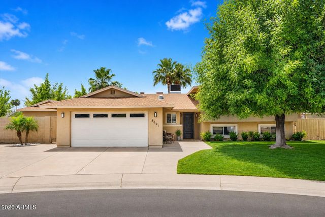 8621 E WELDON Avenue, Scottsdale, AZ 85251