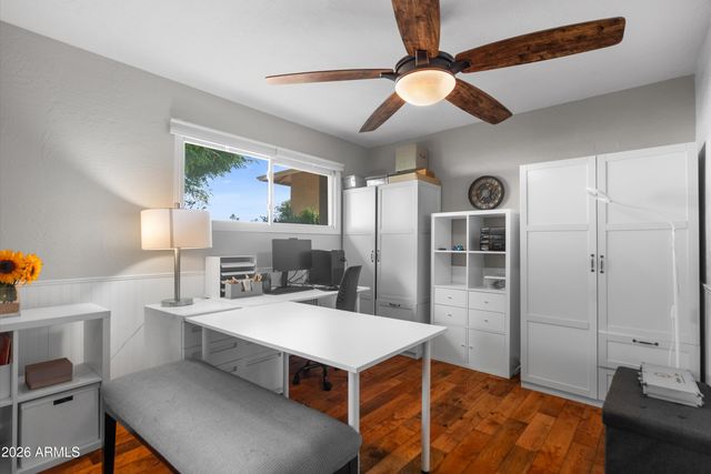 8621 E WELDON Avenue, Scottsdale, AZ 85251