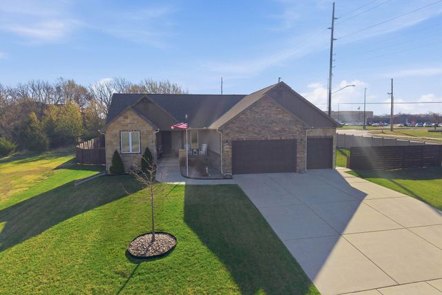 2500 N Debra Dr, El Dorado, KS 67042