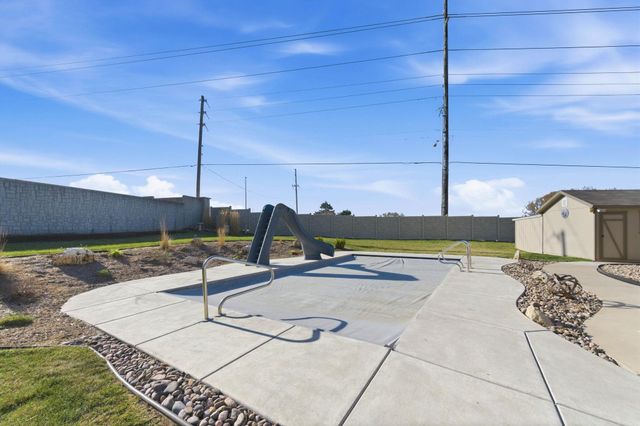 2500 N Debra Dr, El Dorado, KS 67042