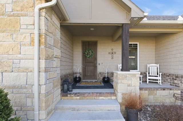 2500 N Debra Dr, El Dorado, KS 67042