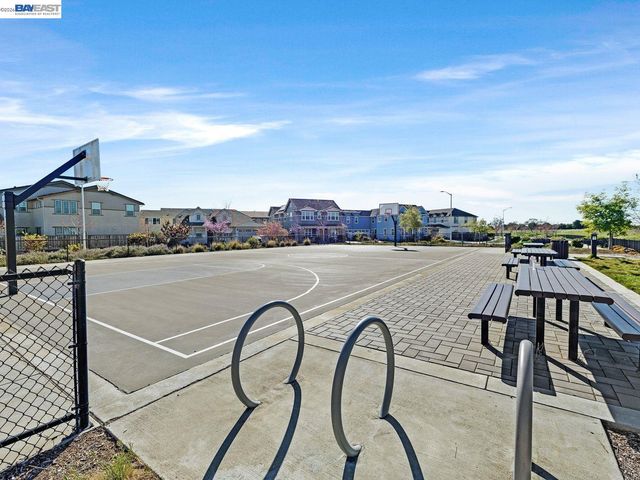 4940 Bunkhouse St, Fremont, CA 94555