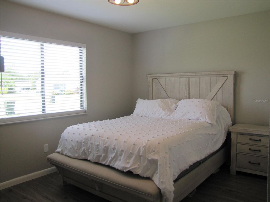 Image 15 of property listing at 6792 HIGDON ROAD, North Port, FL 34287