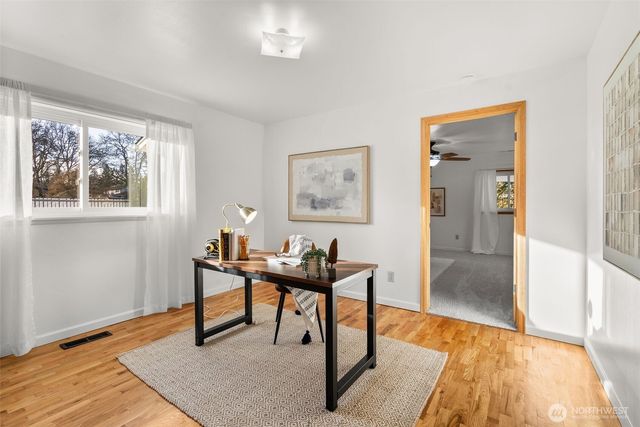 8402 Leona Way SW, Lakewood, WA 98499