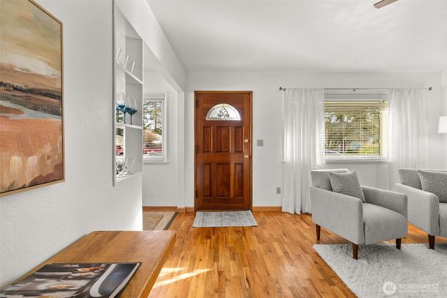 8402 Leona Way SW, Lakewood, WA 98499