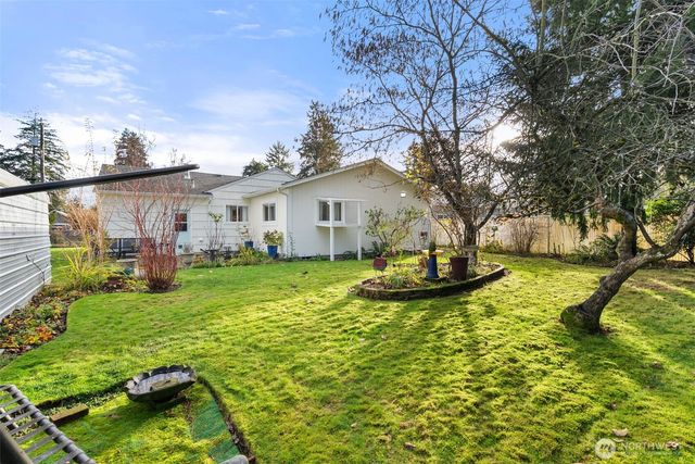 8402 Leona Way SW, Lakewood, WA 98499