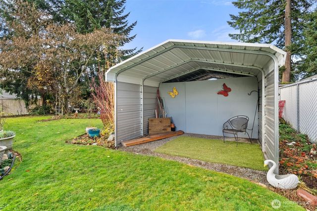 8402 Leona Way SW, Lakewood, WA 98499