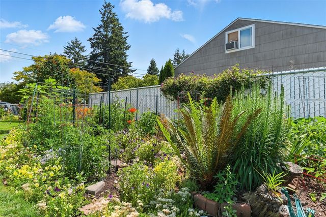 8402 Leona Way SW, Lakewood, WA 98499