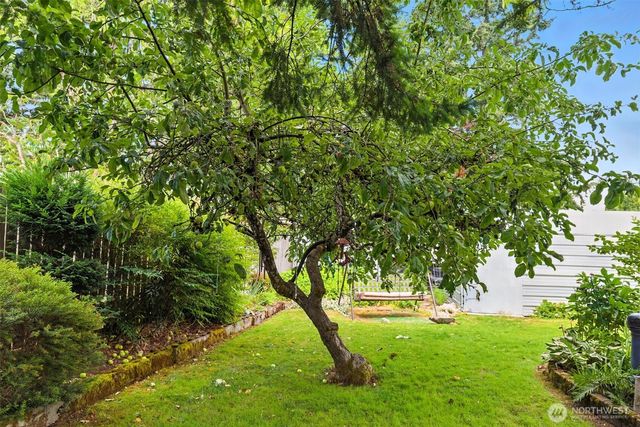 8402 Leona Way SW, Lakewood, WA 98499