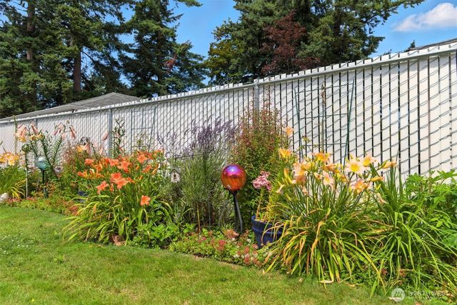 8402 Leona Way SW, Lakewood, WA 98499