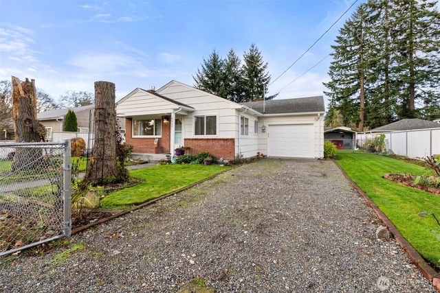 8402 Leona Way SW, Lakewood, WA 98499