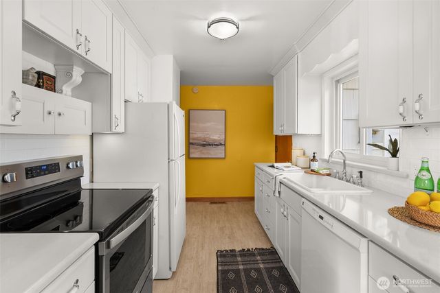 8402 Leona Way SW, Lakewood, WA 98499