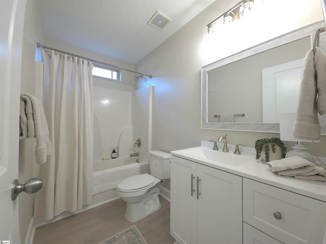 2 Airlie Lane, Simpsonville, SC 29681