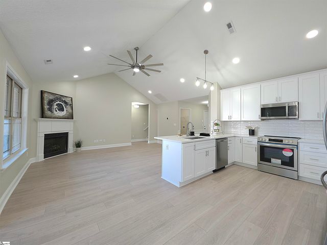 2 Airlie Lane, Simpsonville, SC 29681